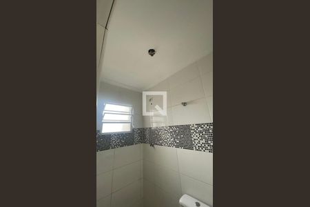 Banheiro de casa para alugar com 2 quartos, 101m² em Burgo Paulista, São Paulo