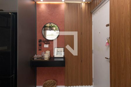 Hall de entrada de apartamento à venda com 2 quartos, 43m² em Vila Santa Terezinha (Zona Norte), São Paulo