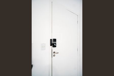 Fechadura eletrônica de kitnet/studio para alugar com 1 quarto, 30m² em Tatuapé, São Paulo