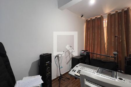 Quarto 2 de casa à venda com 5 quartos, 250m² em Parque Maraba, Guarulhos