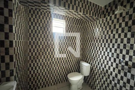 Banheiro de casa para alugar com 1 quarto, 45m² em Engenho do Porto, Duque de Caxias