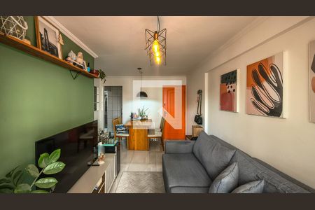 Sala de apartamento à venda com 2 quartos, 64m² em Vila Anhanguera, São Paulo