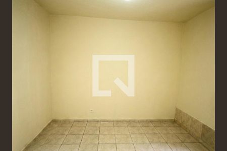 Quarto de casa para alugar com 2 quartos, 60m² em Vila Divina Pastora, São Paulo