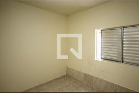 Quarto de casa para alugar com 2 quartos, 60m² em Vila Divina Pastora, São Paulo