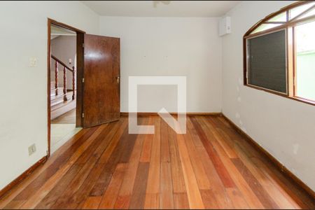 Quarto 1 de casa para alugar com 5 quartos, 360m² em Padre Eustáquio, Belo Horizonte