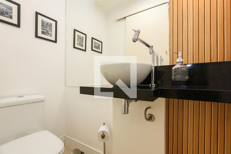 Lavabo de apartamento para alugar com 3 quartos, 84m² em Vila Suzana, São Paulo