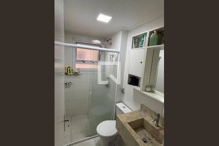 Banheiro de apartamento para alugar com 3 quartos, 60m² em Vila Satúrnia, Campinas