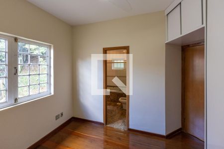 Suíte 1 de casa para alugar com 4 quartos, 200m² em Vila Maria do Carmo, Nova Lima