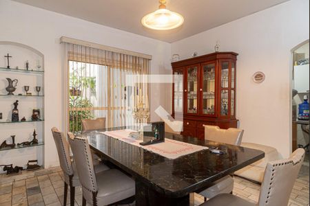 Sala de casa à venda com 3 quartos, 232m² em Morro dos Ingleses, São Paulo