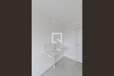 Sala/Cozinha/Área de Serviço de apartamento para alugar com 2 quartos, 34m² em Guaianases, São Paulo