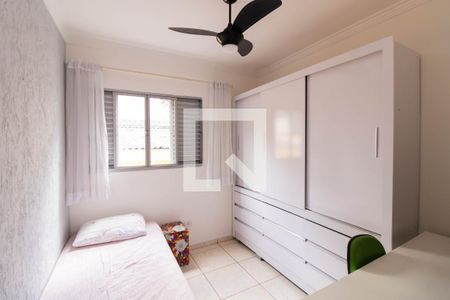 Casa para alugar com 3 quartos, 180m² em Parque Maria Domitila, São Paulo