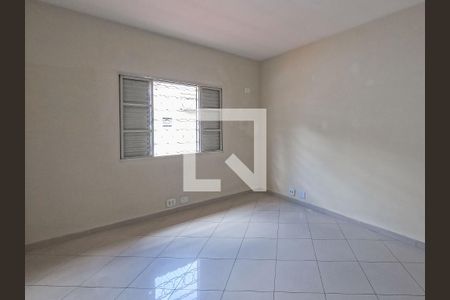 Casa à venda com 3 quartos, 240m² em Chácara Inglesa, São Paulo