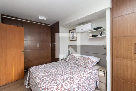 Quarto 1 de apartamento para alugar com 2 quartos, 114m² em Itapoã, Belo Horizonte