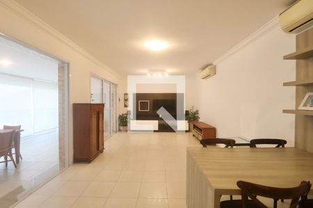 Sala de apartamento para alugar com 3 quartos, 168m² em Parque Enseada, Guarujá
