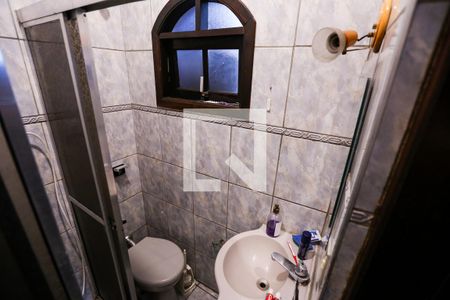 Banheiro do Quarto 1 de casa para alugar com 4 quartos, 270m² em Vila Palmeiras, São Paulo