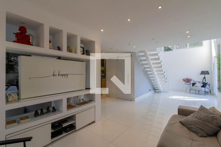 Sala de casa para alugar com 3 quartos, 200m² em Picanço, Guarulhos