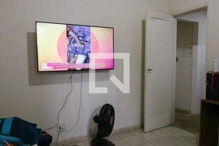 Sala de apartamento para alugar com 1 quarto, 46m² em Higienópolis, Rio de Janeiro