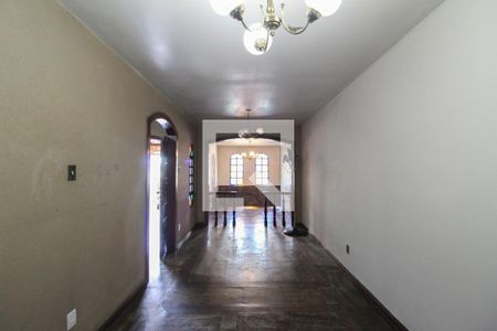 Sala 2 de casa para alugar com 4 quartos, 392m² em Alípio de Melo, Belo Horizonte