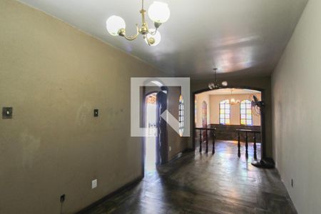 Sala 2 de casa para alugar com 4 quartos, 392m² em Alípio de Melo, Belo Horizonte