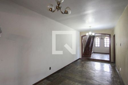 Sala 2 de casa para alugar com 4 quartos, 392m² em Alípio de Melo, Belo Horizonte