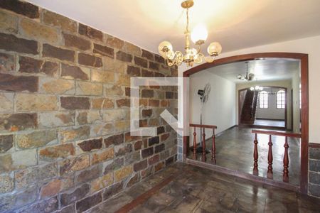 Sala 1 de casa para alugar com 4 quartos, 392m² em Alípio de Melo, Belo Horizonte