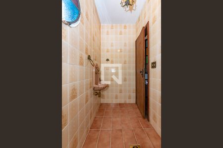 Lavabo 1 de casa à venda com 5 quartos, 550m² em Lourdes, Belo Horizonte