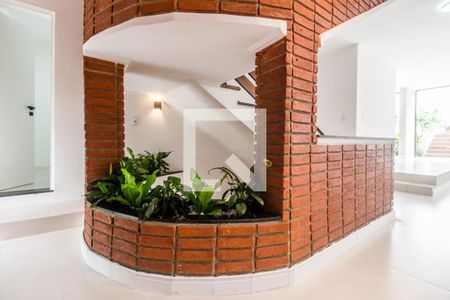 Sala de casa de condomínio à venda com 5 quartos, 360m² em Alphaville, Santana de Parnaíba