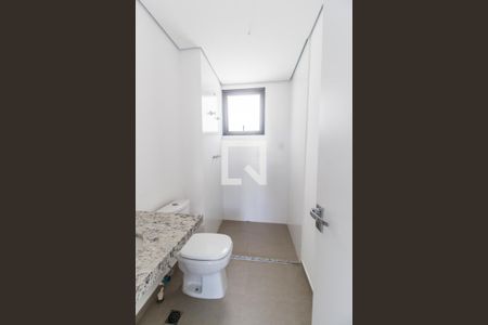 Banheiro da Suíte de casa de condomínio à venda com 4 quartos, 214m² em Residencial Onze (alphaville), Santana de Parnaíba