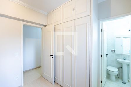 Suíte 1 de apartamento para alugar com 4 quartos, 125m² em Cambuí, Campinas