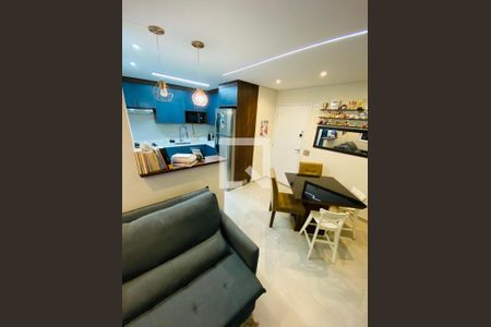 Apartamento para alugar com 1 quarto, 37m² em Jardim Copiuva, Carapicuíba