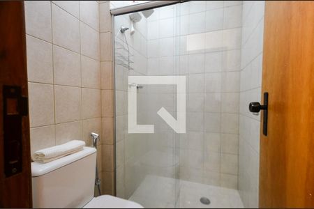 Banheiro de apartamento para alugar com 1 quarto, 29m² em Savassi, Belo Horizonte