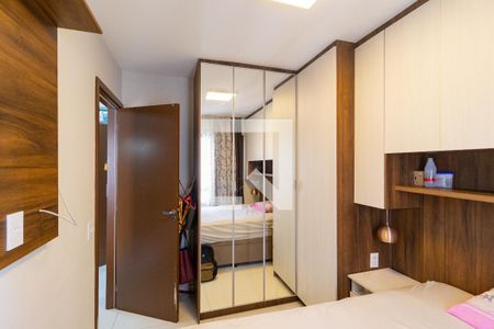 Quarto 2 de apartamento para alugar com 2 quartos, 38m² em Presidente Altino, Osasco