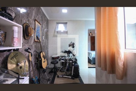 Casa à venda com 2 quartos, 250m² em Jardim Clara Regina, São Paulo