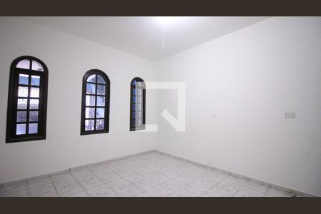 Casa à venda com 4 quartos, 147m² em Vila Cunha Bueno, São Paulo