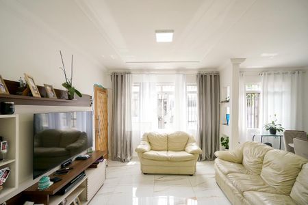 Sala de estar de apartamento à venda com 2 quartos, 76m² em Vila Nova Manchester, São Paulo