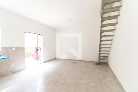 Sala/Cozinha de casa para alugar com 2 quartos, 80m² em Jardim Helena, São Paulo