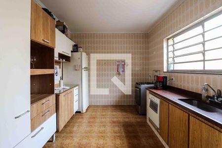 Casa para alugar com 3 quartos, 170m² em Vila Lageado, São Paulo