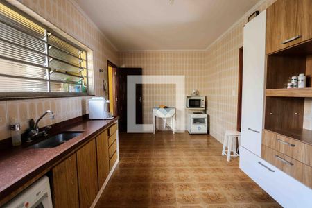 Casa para alugar com 3 quartos, 170m² em Vila Lageado, São Paulo