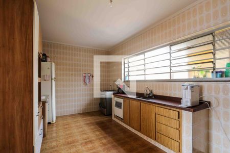 Casa para alugar com 3 quartos, 170m² em Vila Lageado, São Paulo