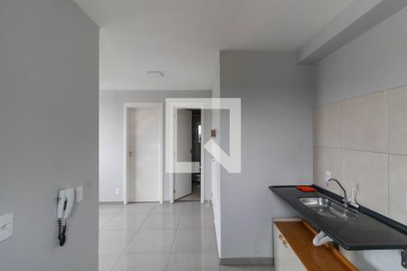 Sala/Cozinha/Área de Serviço de apartamento para alugar com 2 quartos, 34m² em Jardim America da Penha, São Paulo