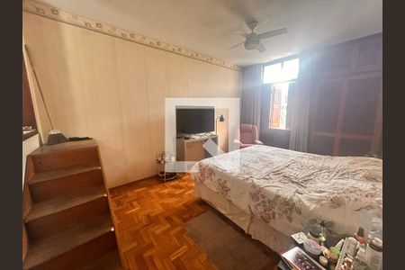 Quarto de casa para alugar com 5 quartos, 322m² em Colégio Batista, Belo Horizonte