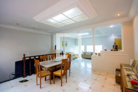 Sala de casa à venda com 3 quartos, 242m² em Vila Aquilino, Santo André