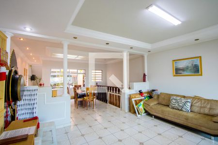 Sala de casa à venda com 3 quartos, 242m² em Vila Aquilino, Santo André