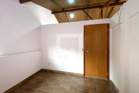 Quarto 1 de casa para alugar com 3 quartos, 80m² em Dom Cabral, Belo Horizonte