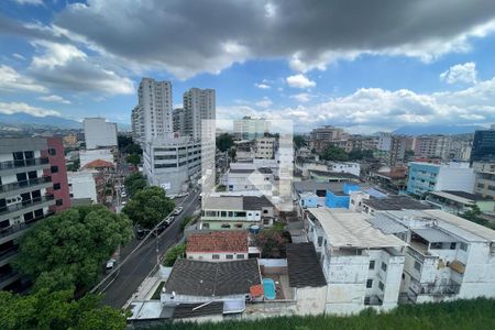 Varanda de apartamento para alugar com 3 quartos, 96m² em Jardim Vinte E Cinco de Agosto, Duque de Caxias