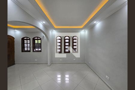 Sala de casa para alugar com 3 quartos, 180m² em Vila Santa Maria, Guarulhos
