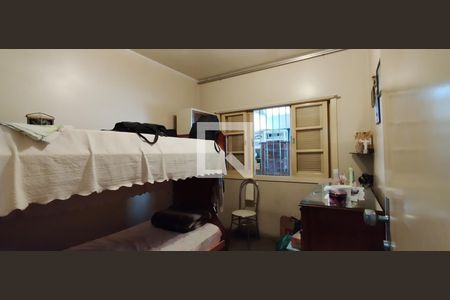 Quarto de casa para alugar com 3 quartos, 300m² em Jardim das Flores, São Paulo