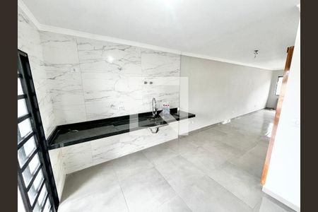 Sala/Cozinha de casa para alugar com 2 quartos, 135m² em Vila Prado, São Paulo