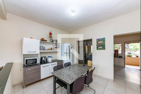 Sala de casa para alugar com 3 quartos, 1000m² em Aparecida, Belo Horizonte