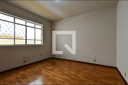 Quarto 1 de casa para alugar com 3 quartos, 180m² em Sagrada Família, Belo Horizonte